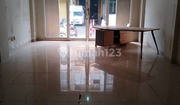 Ruko Komersil Strategis Area Sentra Niaga Galaxy Bekasi Selatan Ruko Komersil Strategis Area Sentra Niaga Galaxy Bekasi Selatan