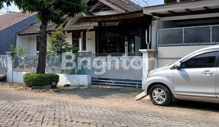 Rumah mewah ada kolam renangnya 2