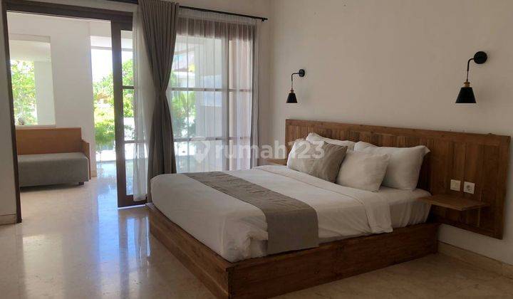 Stylish 4BR Villa for Rent Near Batu Belig Beach | Private Pool, Fully Furnished (Code: CL022) 2