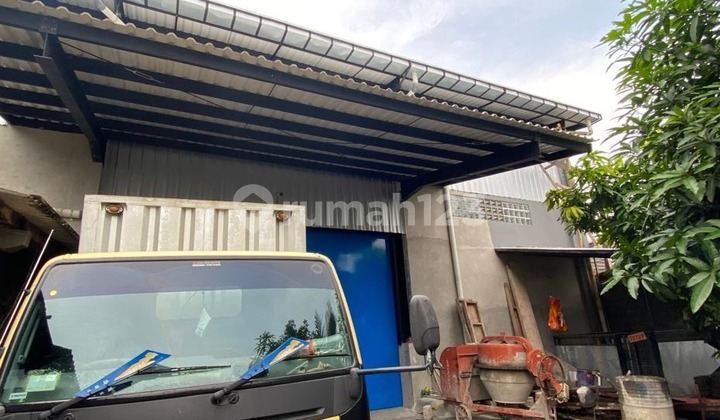Strategic Spacious Warehouse with Tronton Access, Wide Road in Mlati, Sleman, Yogyakarta