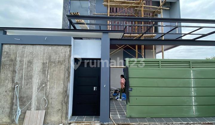 Rumah Mewah 2 Lantai Strategis di Depok Sleman Yogyakarta 2