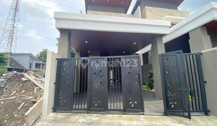 Rumah 2 Lantai Modern Kontemporer Di Jalan Kaliurang Km 13 Dekat Kampus Uii Jogja Utara 1