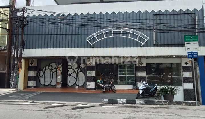 Strategic 3-Story Shop House with Basement in Demangan Yogyakarta