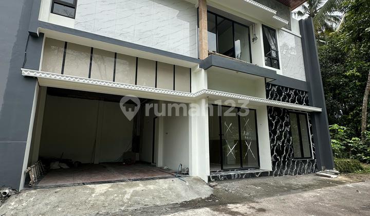 Rumah Baru Proses Finishing Di Jalan Kaliurang KM 13 Dekat Kampus UII Jogja Utara Rumah Baru Proses Finishing Di Jalan Kaliurang KM 13 Dekat Kampus UII Jogja Utara