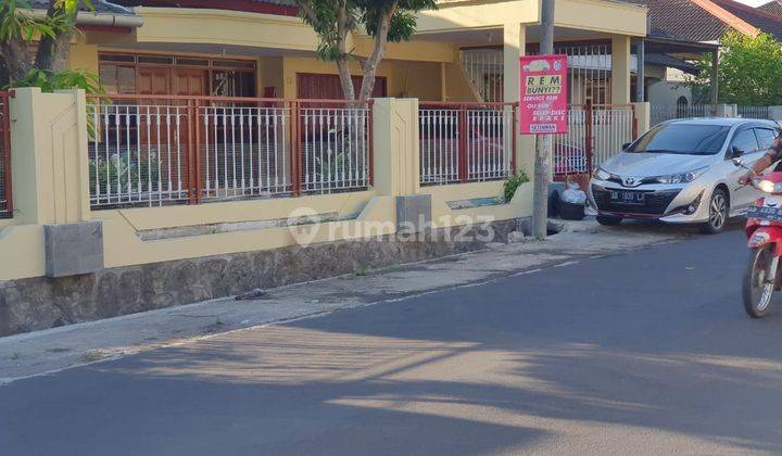 Rumah Bagus Strategis Di Jalan Godean Dekat Mirota 1