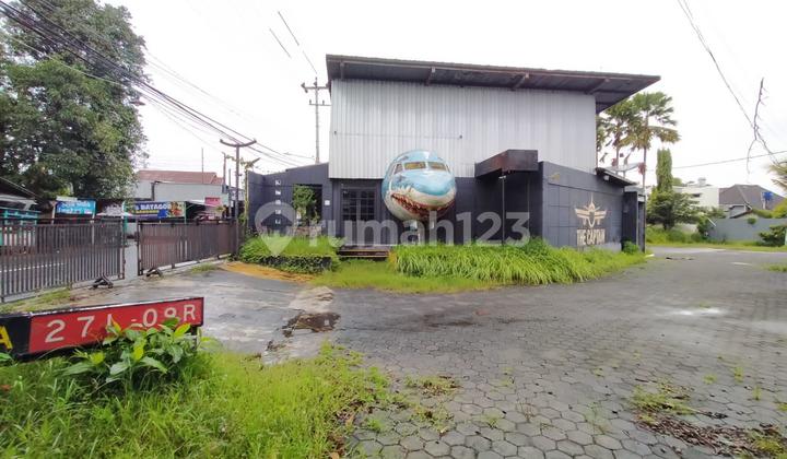 Super Spacious Business Space in Ngaglik Sleman Near UGM Campus Yogyakarta Super Spacious Business Space in Ngaglik Sleman Near UGM Campus Yogyakarta