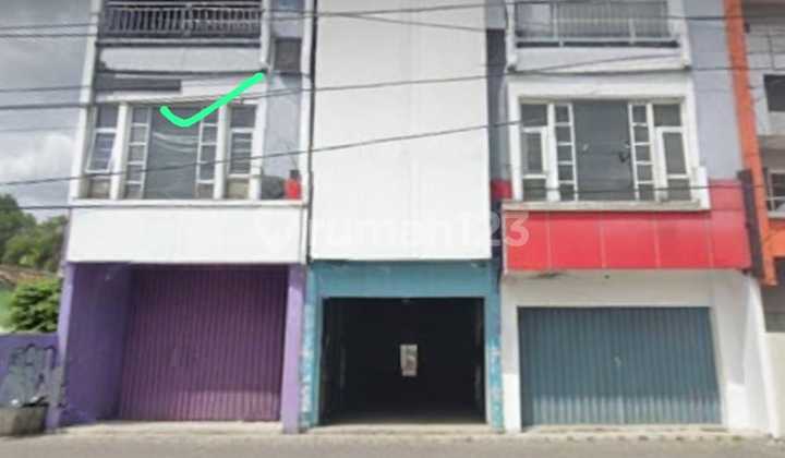 3-Story Shophouse for Rent Inside Ring Road, Strategic Location in Commercial and Office Area 1