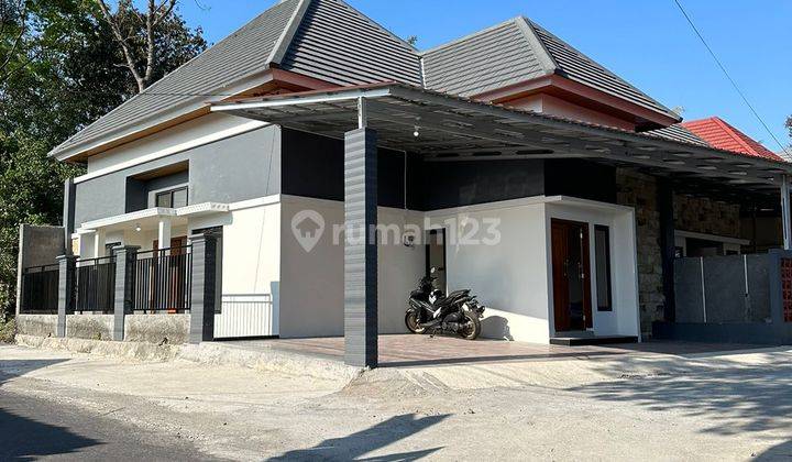 Rumah Hook Minimalis Modern Di Jalan Kaliurang Km 13 Ngaglik Jogja Utara 1