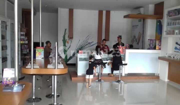3-Storey Strategic Shop House in Depok Sleman Yogyakarta Business Area