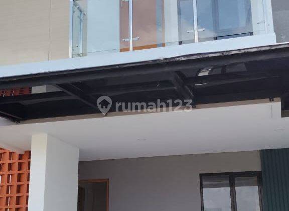 Rumah Siap Huni 2 Lantai Di Jalan Kaliurang Km 13 Dekat Kampus Uii 1