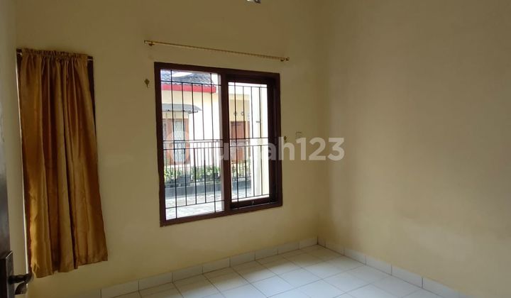 Minimalist House Inside Mlati Cebongan Cluster, Sleman, Yogyakarta