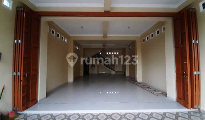 New 2.5-Story Strategic Shop House in Purwomartani, Sleman, Yogyakarta New 2.5-Story Strategic Shop House in Purwomartani, Sleman, Yogyakarta