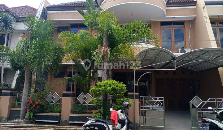 Rumah Furnished Di Jalan Monjali Dalam Ringroad Dekat Kampus Ugm Yogyakarta 1