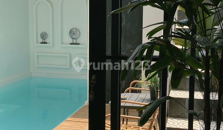New Fully Furnished House with Swimming Pool on Kaliurang Street KM 7 Near UGM Campus Yogyakarta 2