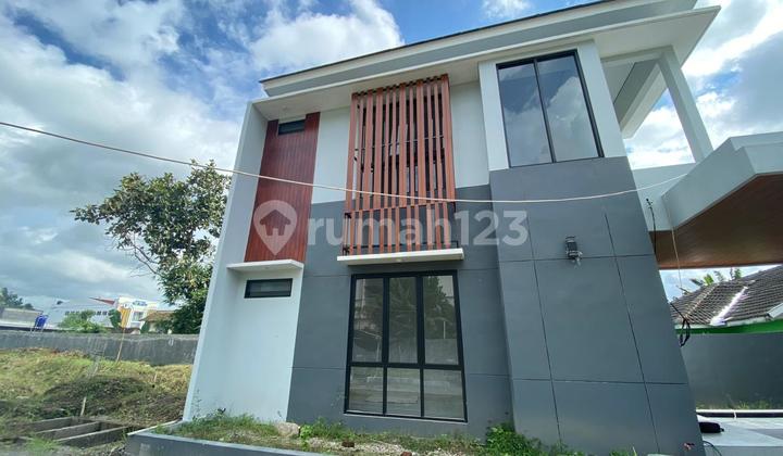Rumah Mewah 2 Lantai Murah Strategis Dekat Exit Tol Kalasan Sleman Yogyakarta 1