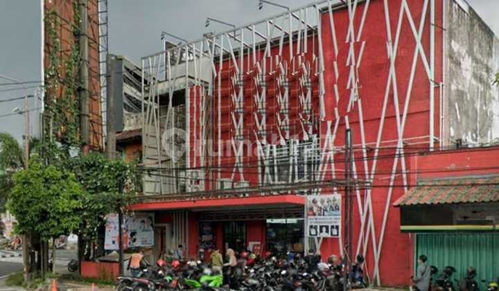 Ruko Besar Luas Dekat Kampus Di Depok Sleman Yogyakarta
