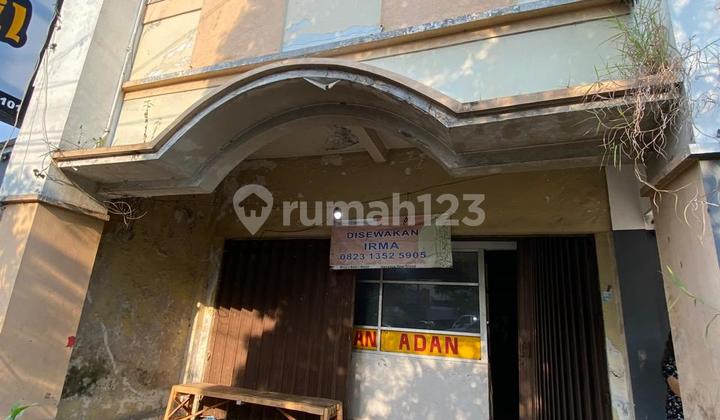 For Rent: Strategic 3-Story Shop House in Central Jetis, Yogyakarta City 1