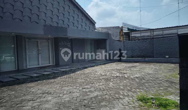 Ruang Usaha Disewakan Parkir Luas di Gondokusuman Kota Yogyakarta Ruang Usaha Disewakan Parkir Luas di Gondokusuman Kota Yogyakarta