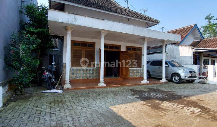 Rumah Kebun Asri di Kepanjen Malang Cocok Untuk Retreat 1