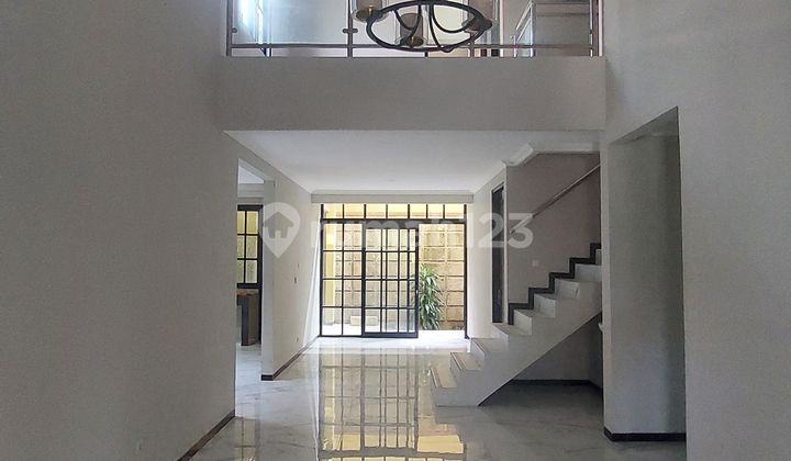 Rumah Babatan Pratama Wiyung Siap Huni Disewakan 