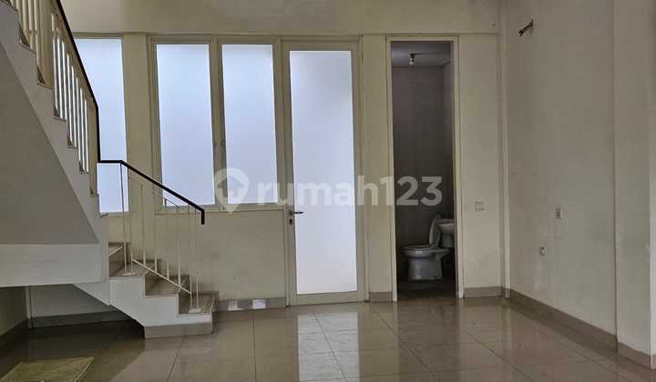 Ruko 2 Lantai Pakuwon City Surabaya XMML