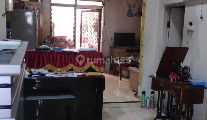 Rumah Terawat Model Lama di Pondok Tjandra  2