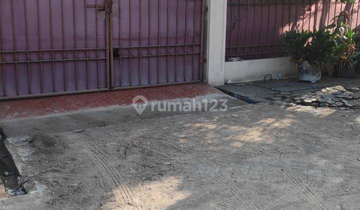 Rumah Terawat Model Lama di Pondok Tjandra  1