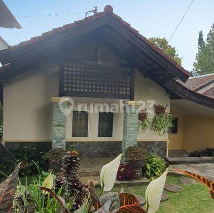 Villa Grand Trawas Full Furnished Sangat Terawat Best Garden  1