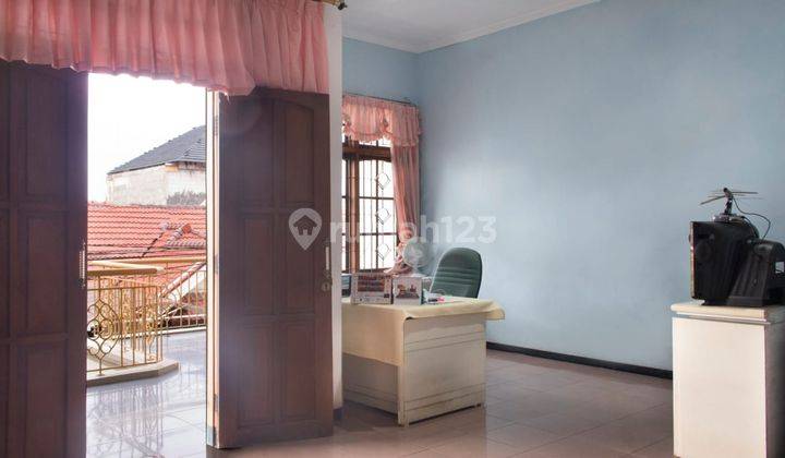 Rumah Sutorejo Prima 2 Lantai Terawat Turun Harga  2