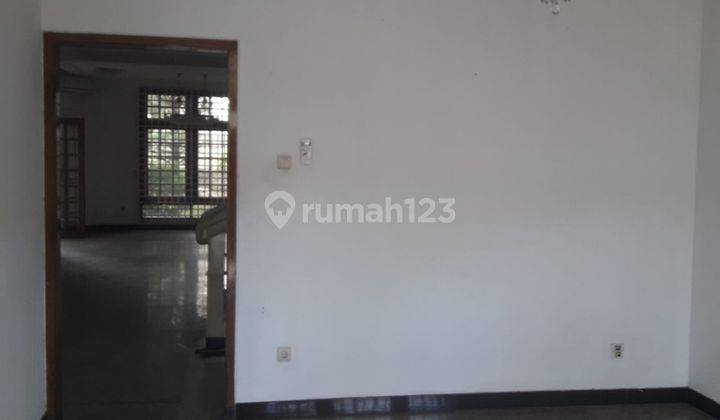 Kantor Atau Tempat Tinggal di Wr Supratman  2