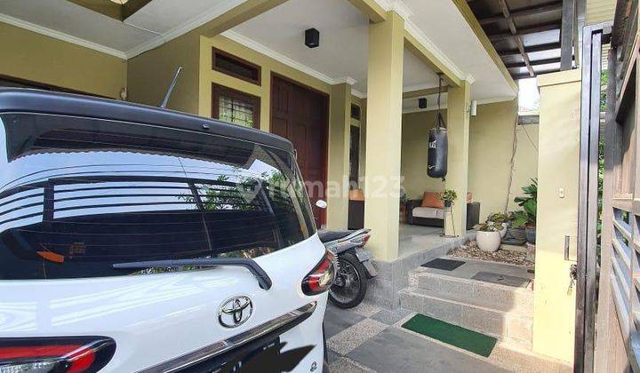 Rumah 2 Lantai Terawat di Rungkut Asri Jual Cepat 1