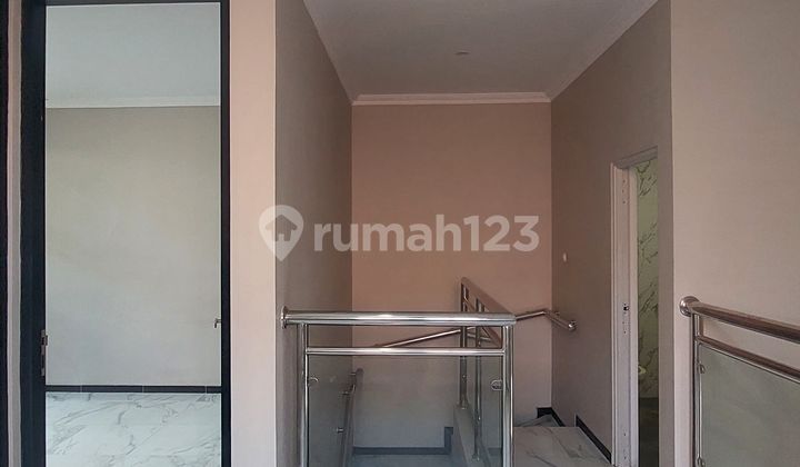 2-Story Ready-to-Occupy House Babatan Pratama Wiyung 2