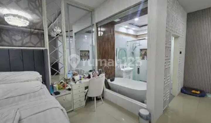 Rumah American Classic Pakuwon City Semi Furnish 2