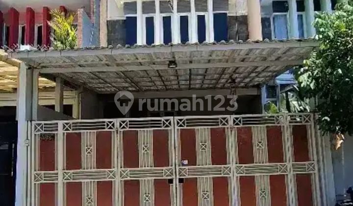 Well-Maintained House in Gayung Kebonsari Surabaya