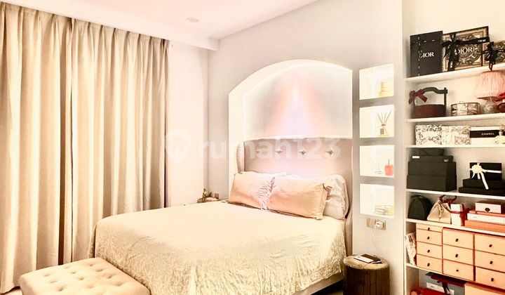 For Sale 3-Story House in Cikupa, Semi-Furnished, Good Condition. 2