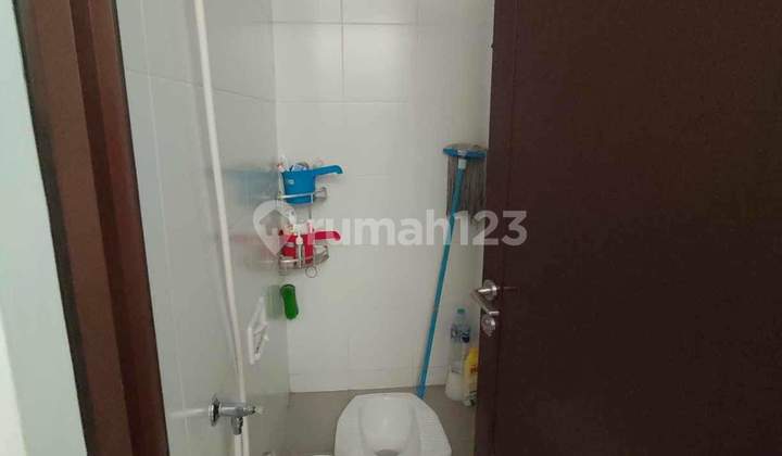 Dijual Rumah Hoek Luas dan Bagus Siap Huni 2