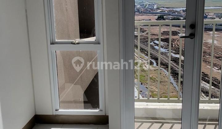 For Quick Sale 2br Connecting Studio with Park View