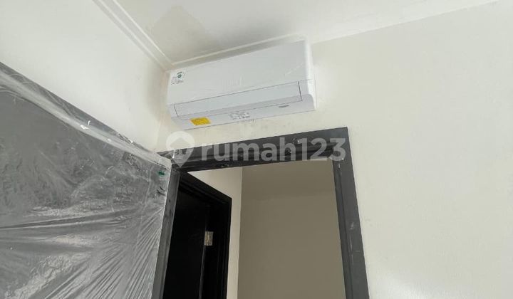 Dijual 2 Lantai Rumah Bagus Dekat Akses Tol 2