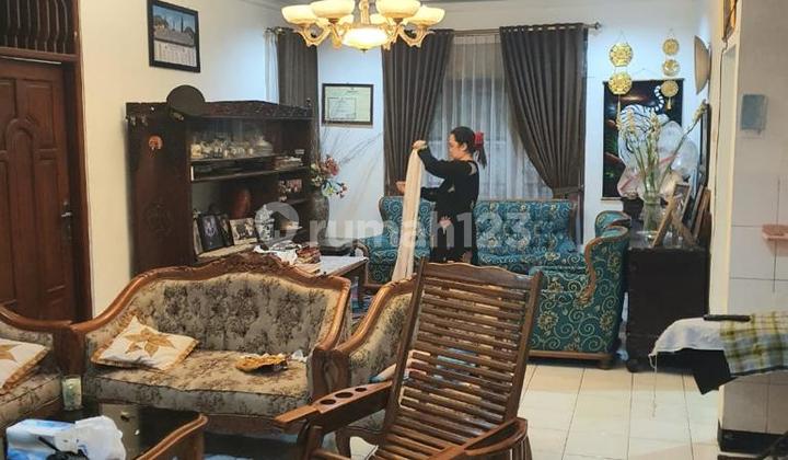 RUMAH ASRI DI KOMPLEK PHARMINDO 2