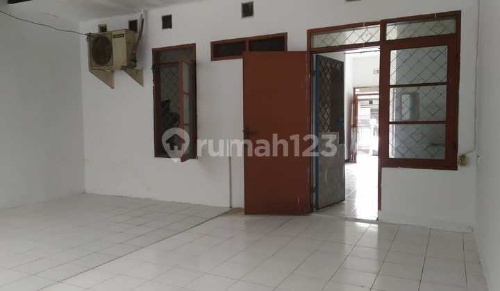 Disewakan Rumah Di Taman Kopo Indah 2 Bandung 2