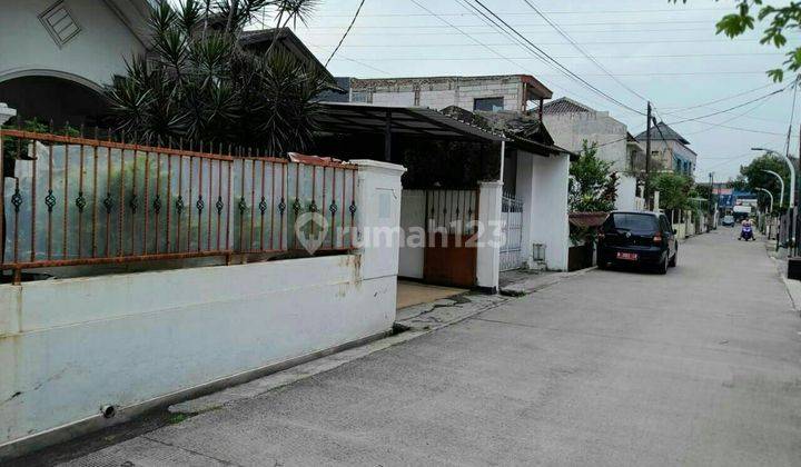 Jual rumah lama dan murah lokasi margacinta 1