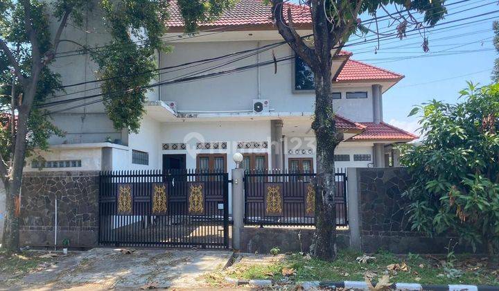 Jual Rumah Megah Nan Mewah Dalam Komplek Antapani 2 Lantai 1