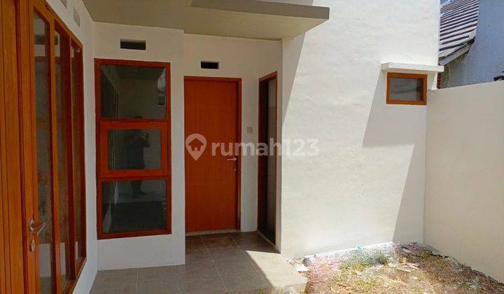 Rumah Minimalis Siap Huni Di Dalam Komplek Ciganitri 2