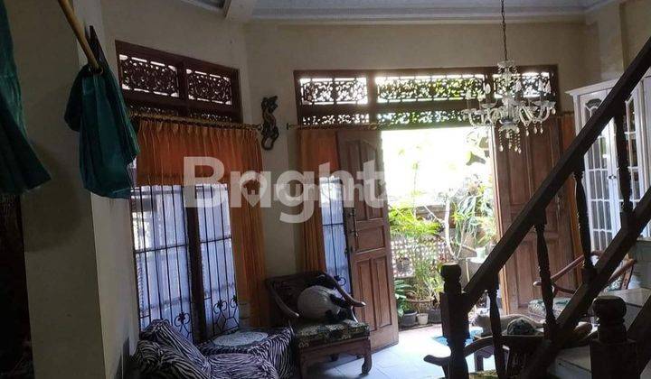 Fully furnished 2 storey ready to live in house with a calm and comfortable atmosphere in Dalung Bali 1