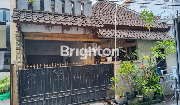 2-storey house in a strategic location in Tibubeneng Canggu Bali 1