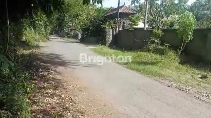 Beachside land, location at Amuk harbor, Padangbai Karangasem 2