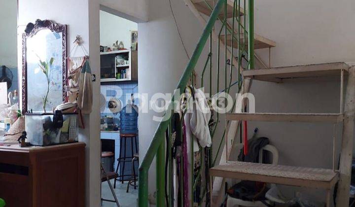 3-storey house in a safe and comfortable area on Jalan Nangka Dps 2