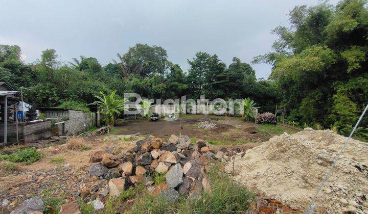 Land in a strategic location, on the edge of the main Kediri Tabanan highway 2