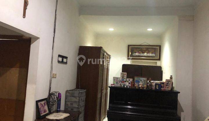 Rumah 2 Lantai Rapi Siap Huni Di Rawamangun Harga Nego 2