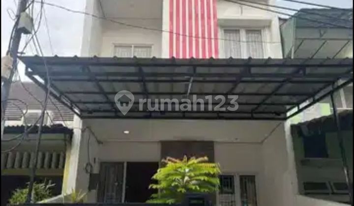 Dijual Rumah 3 Lantai di Kelapa Gading Termurah Nego